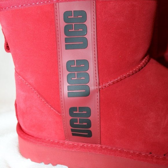 NIB UGG WOMEN'S LOGO MINI ANKLE SUEDE SHEARLING LINED BOOTS RED BLACK - Picture 4 of 8